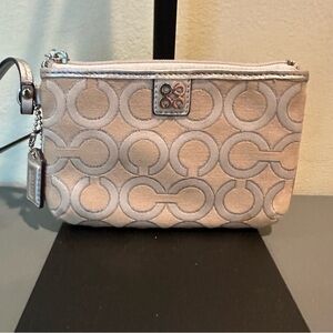 Coach Vintage Y2K Gray / Silver Signature C Patterned Wristlet
